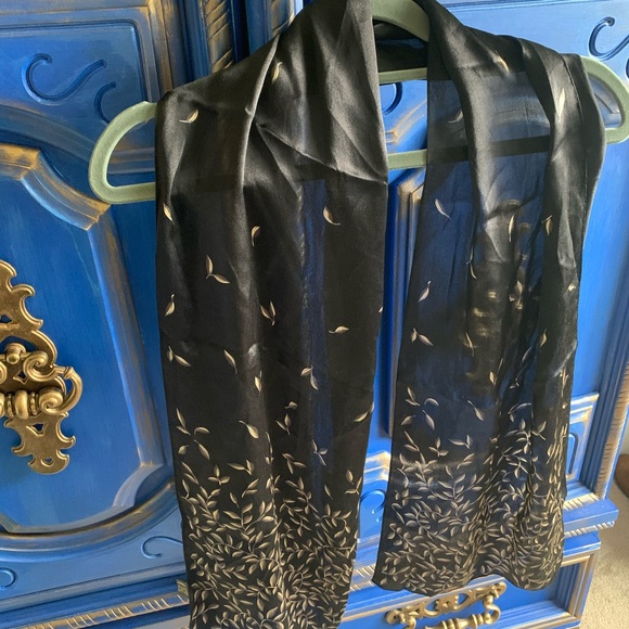 Echo Accessories - ECHO 100% Silk Oblong Scarf Black With Leaves
